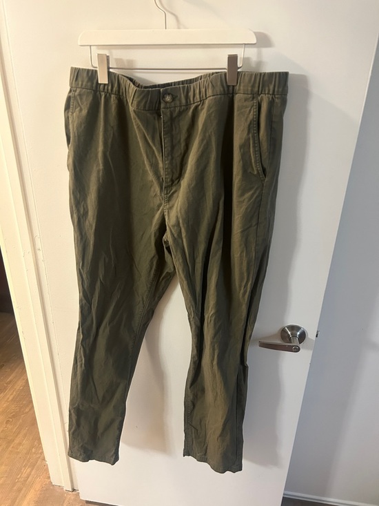 Old Navy Other - Men's Olive Green Casual Pants - Size XL